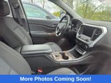 Used 2021 GMC Acadia SLE w/ Driver Convenience Package image 2
