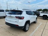 Used 2024 Jeep Compass Latitude image 4