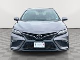 Used 2022 Toyota Camry SE image 2