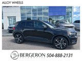 Used 2021 Volvo XC40 T5 R-Design image 2