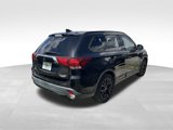 Used 2018 Mitsubishi Outlander LE image 3
