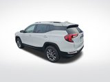 Used 2024 GMC Terrain SLT image 3