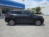 Used 2022 Volkswagen Taos SE image 3