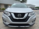 Used 2018 Nissan Rogue SV image 3
