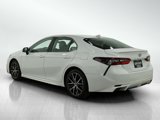 Used 2023 Toyota Camry SE image 3