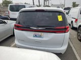 Used 2022 Chrysler Pacifica Touring-L image 3