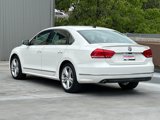 Used 2015 Volkswagen Passat TDI SEL Premium image 3