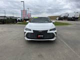 Used 2020 Toyota Avalon Limited image 3