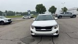 Used 2022 Kia Seltos EX image 3