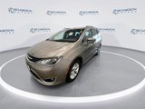 Used 2018 Chrysler Pacifica Touring-L w/ Tire & Wheel Group image 4