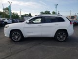 Used 2019 Jeep Cherokee Overland w/ Technology Group image 4