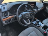 Used 2022 Audi Q5 2.0T Premium w/ Convenience Package image 3