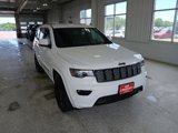 Used 2020 Jeep Grand Cherokee Altitude image 2