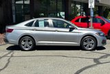 Used 2022 Volkswagen Jetta SE image 3
