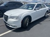 Used 2016 Chrysler 300 C image 4