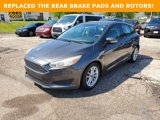 Used 2015 Ford Focus SE image 2
