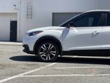 Used 2018 Nissan Kicks SV image 2