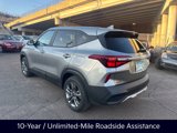 Certified 2023 Kia Seltos LX image 3