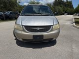 Used 2003 Chrysler Town & Country Limited image 3
