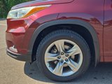 Used 2014 Toyota Highlander Limited image 2