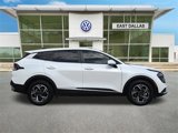 Used 2024 Kia Sportage LX image 2