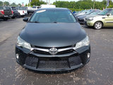 Used 2017 Toyota Camry SE image 3