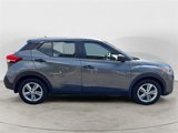 Used 2020 Nissan Kicks S image 2