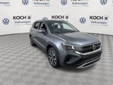 Used 2022 Volkswagen Taos SE w/ Panoramic Sunroof Package image 2