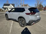 Used 2021 Nissan Rogue Platinum image 3