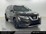 Used 2017 Nissan Rogue SV w/ SV Premium Package image 4