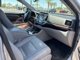 Used 2015 Toyota Highlander Limited image 4