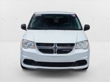 Used 2018 Dodge Grand Caravan SE w/ UConnect Hands-Free Group image 2
