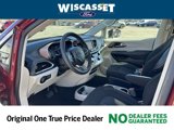 Used 2023 Chrysler Voyager LX image 4