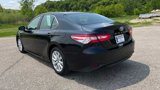 Used 2018 Toyota Camry LE image 5