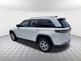 Used 2022 Jeep Grand Cherokee Limited image 3