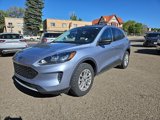 Used 2022 Ford Escape SE image 2