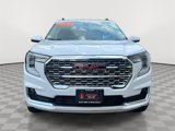 Used 2023 GMC Terrain Denali image 2