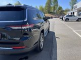 Used 2023 Jeep Grand Cherokee L Limited w/ Luxury Tech Group II image 3