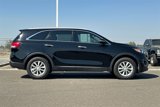 Used 2018 Kia Sorento LX image 3