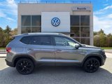 Certified 2022 Volkswagen Taos SE w/ Driver Assistance Package image 2