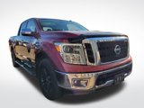Used 2017 Nissan Titan SL image 3