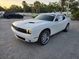 Used 2019 Dodge Challenger SXT image 2