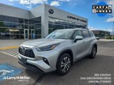 Used 2022 Toyota Highlander XLE image 1
