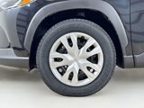 Certified 2022 Toyota Corolla Cross L image 4