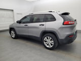 Used 2015 Jeep Cherokee Sport image 3