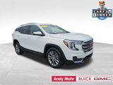 Used 2024 GMC Terrain SLT image 2