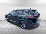 Used 2021 Nissan Rogue SV image 3