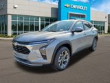 New 2025 Chevrolet Trax LT w/ Driver Confidence Package image 2