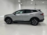 Used 2023 Kia Sportage LX image 2