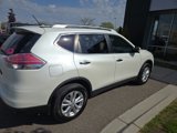 Used 2016 Nissan Rogue SV w/ SV Premium Package image 4